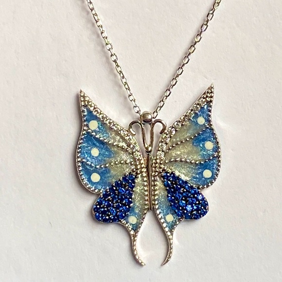 Jewelry - 🦋RESTOCK❣️Silver butterfly necklace sapphire cz